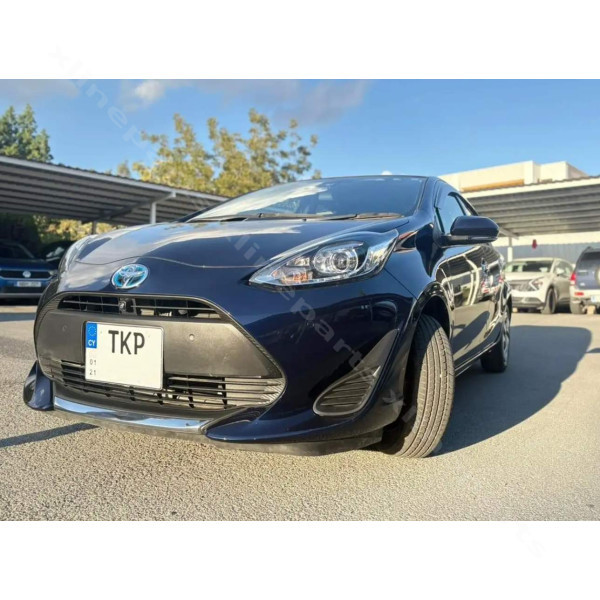 Μεταχειρισμένο Car Toyota Aqua 1.6L (2021) μπλε